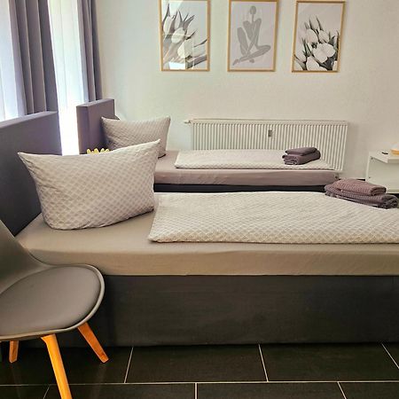 Gaesteappartement Viktoria ซินส์ไฮม์ ภายนอก รูปภาพ