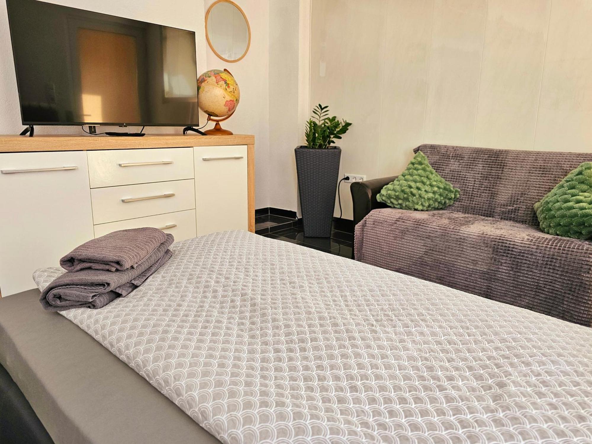 Gaesteappartement Viktoria ซินส์ไฮม์ ภายนอก รูปภาพ